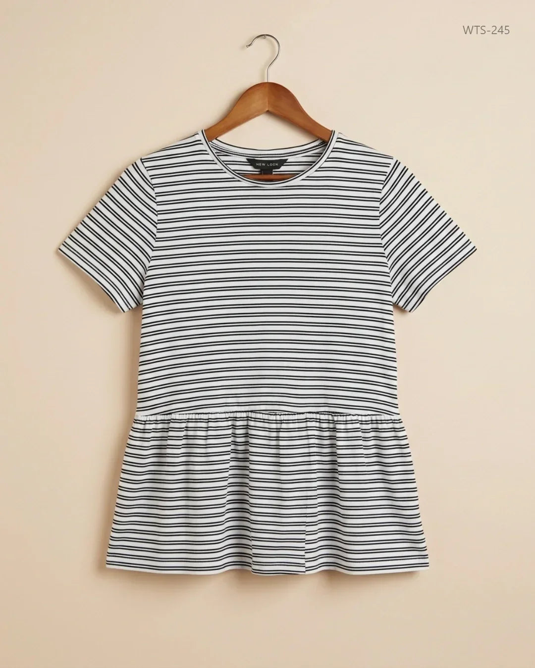 Preloved Premium Womens Tshirts by New Look, Black & White Cotton for Womens - OTS Thrift Shop Karachi Pakistan