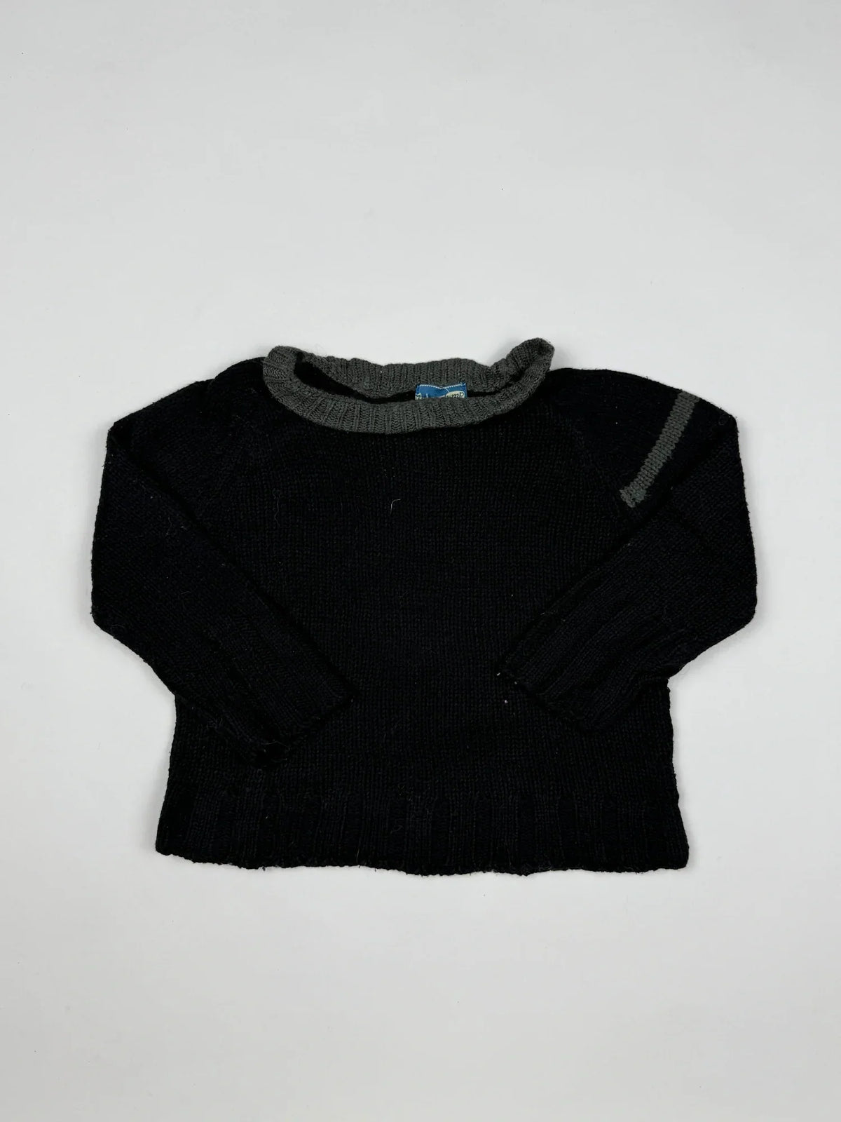 Girls Sweaters | Triple jump | Preloved Branded | Black Acrylic | Excellent | OTS Thrift Store Lahore Pakistan