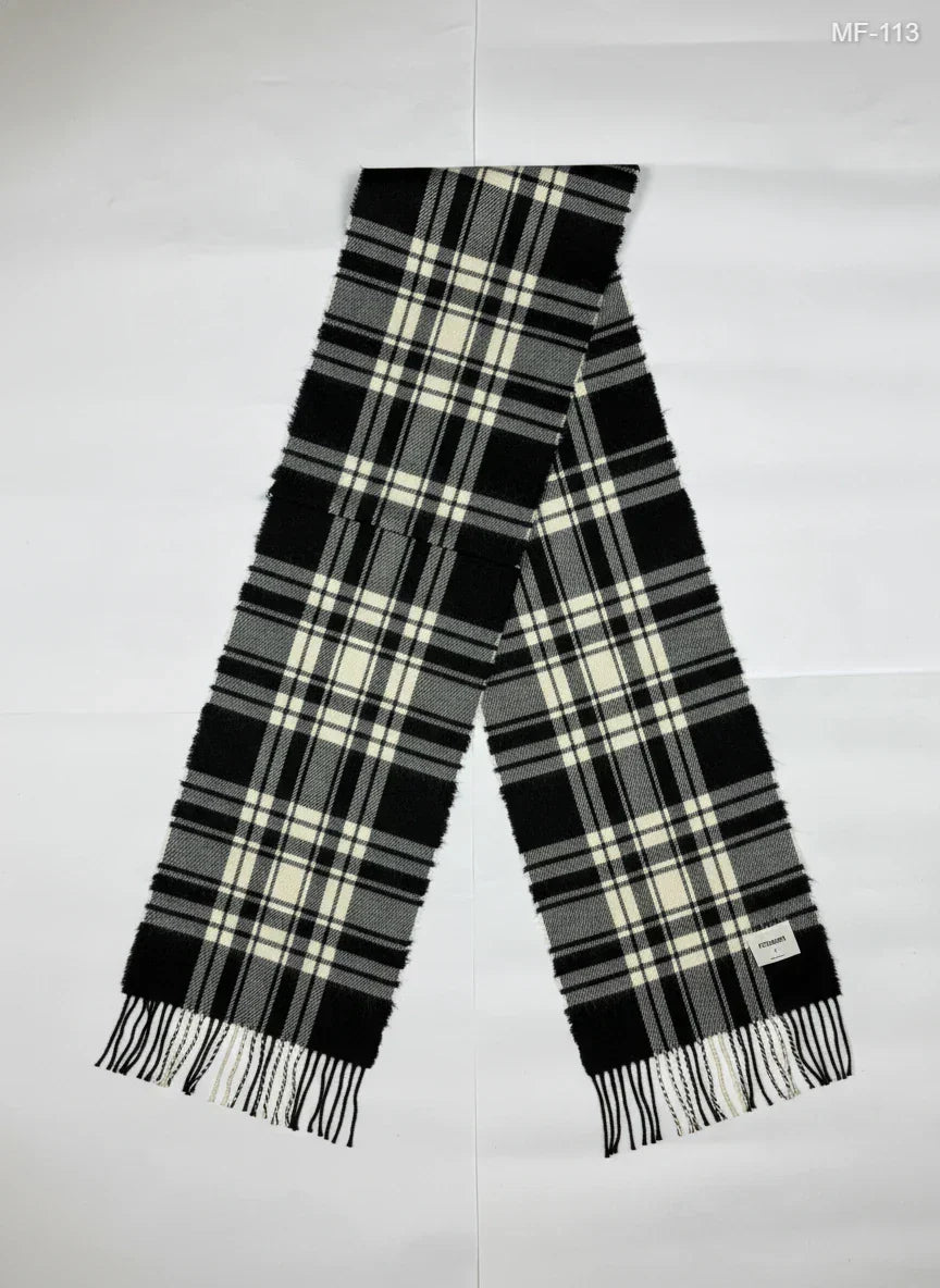 Secondhand Branded by PIECEMAKER, Black&White Acrylic fabric, Premium Plus condition, for Unisex - Online Thrift Shop Karachi Pakistan
