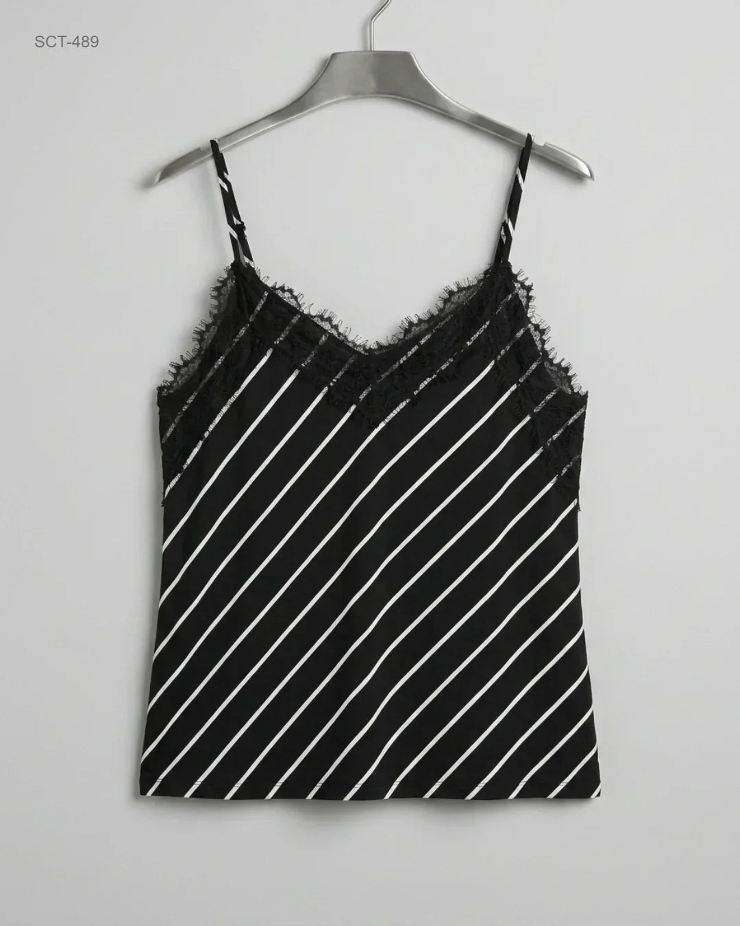 UK Imported secondhand Summer Crop Tops - AMISU brand, Black & White Polyester, Premium condition, for Womens - Online Thrift Store Karachi Pakistan