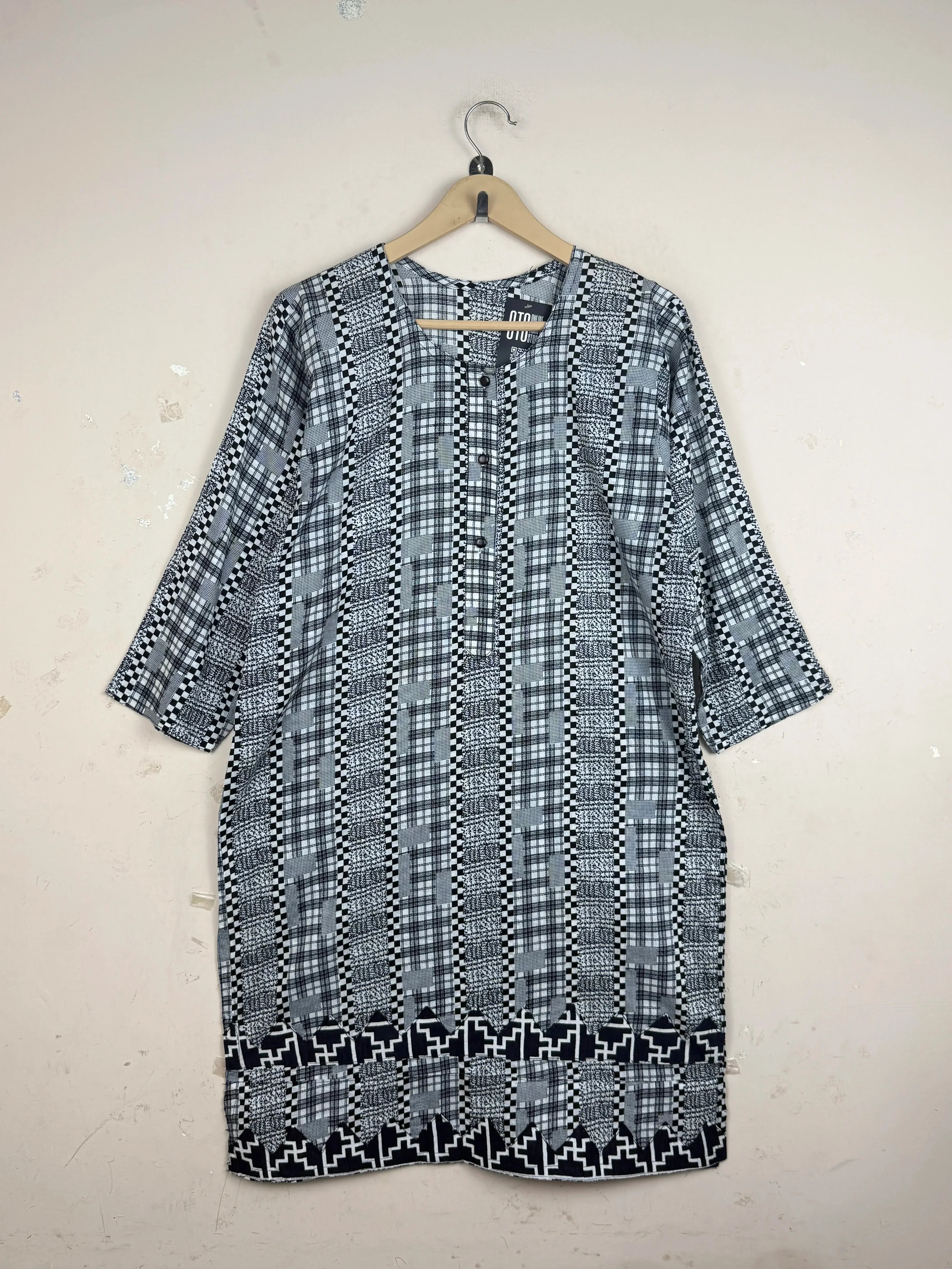 Premium Condition Summer Kurti | Preloved CUT LABEL | Black & White Lawn | Thrift Shop for Womens Peshawar Pakistan | OTS