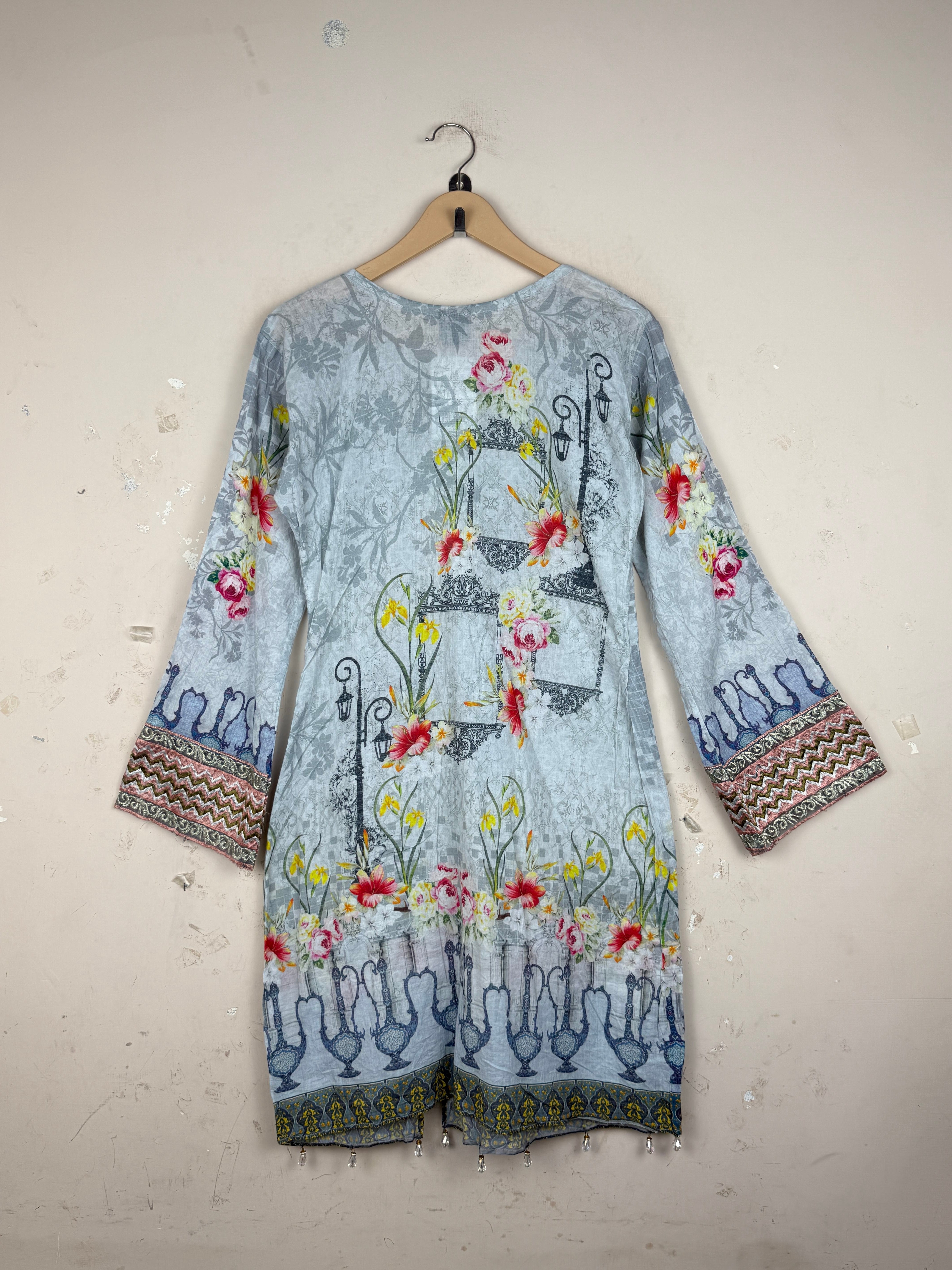 Shop Premium Condition Gray LAWN Summer Kurti by LUBNAS for Womens at OTS - Online Thrift Store Pakistan (SK-129)