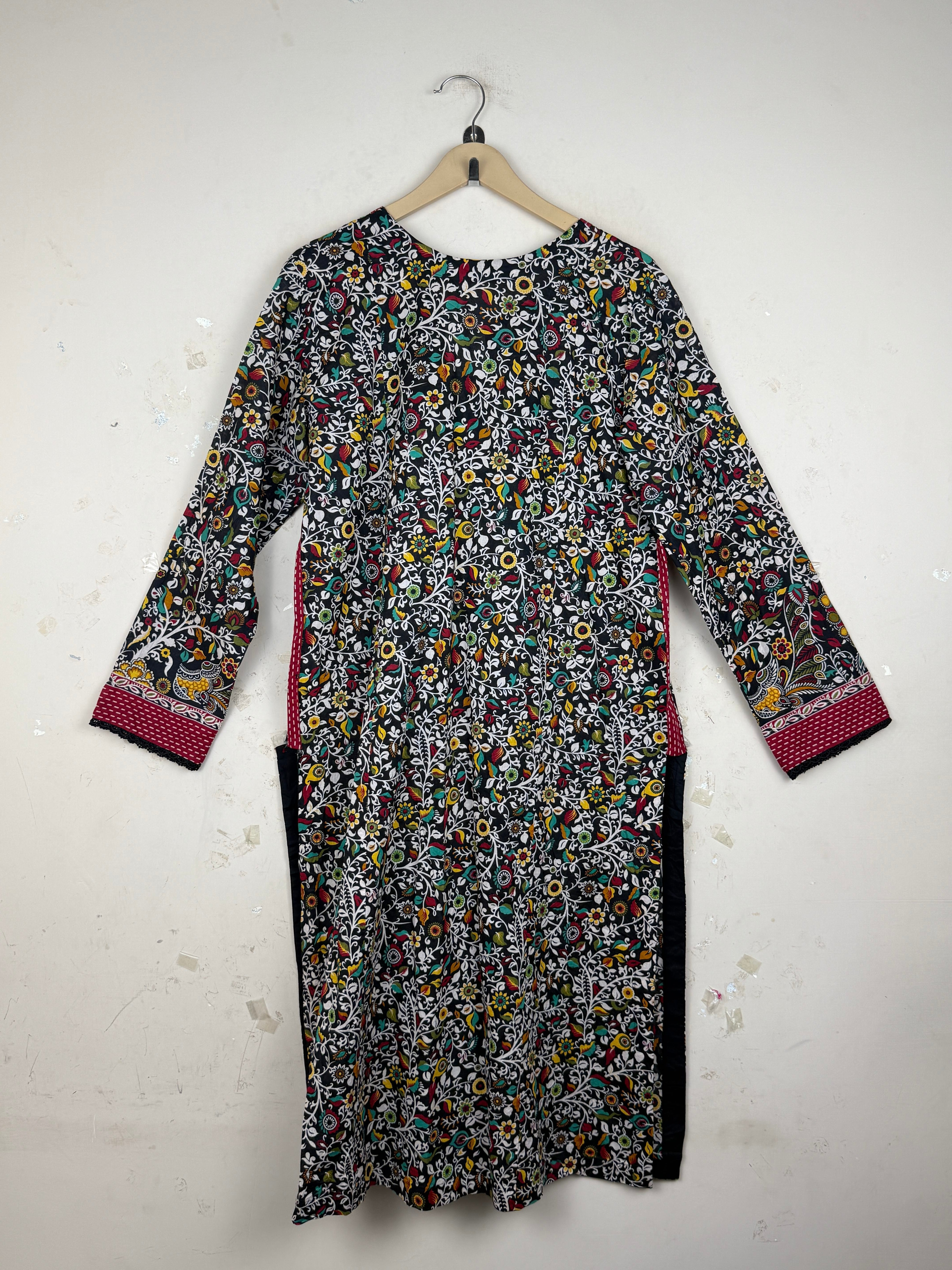 Shop Premium Condition Black Lawn Summer Kurti by Almirah for Womens at OTS - Online Thrift Store Pakistan (SK-140)