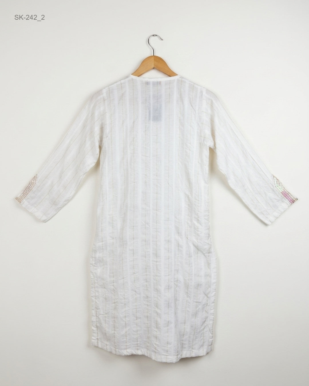 Buy White Cotton Summer Kurti by SENORITA - Premium condition for Womens | Preloved OTS Pakistan (SK-242)