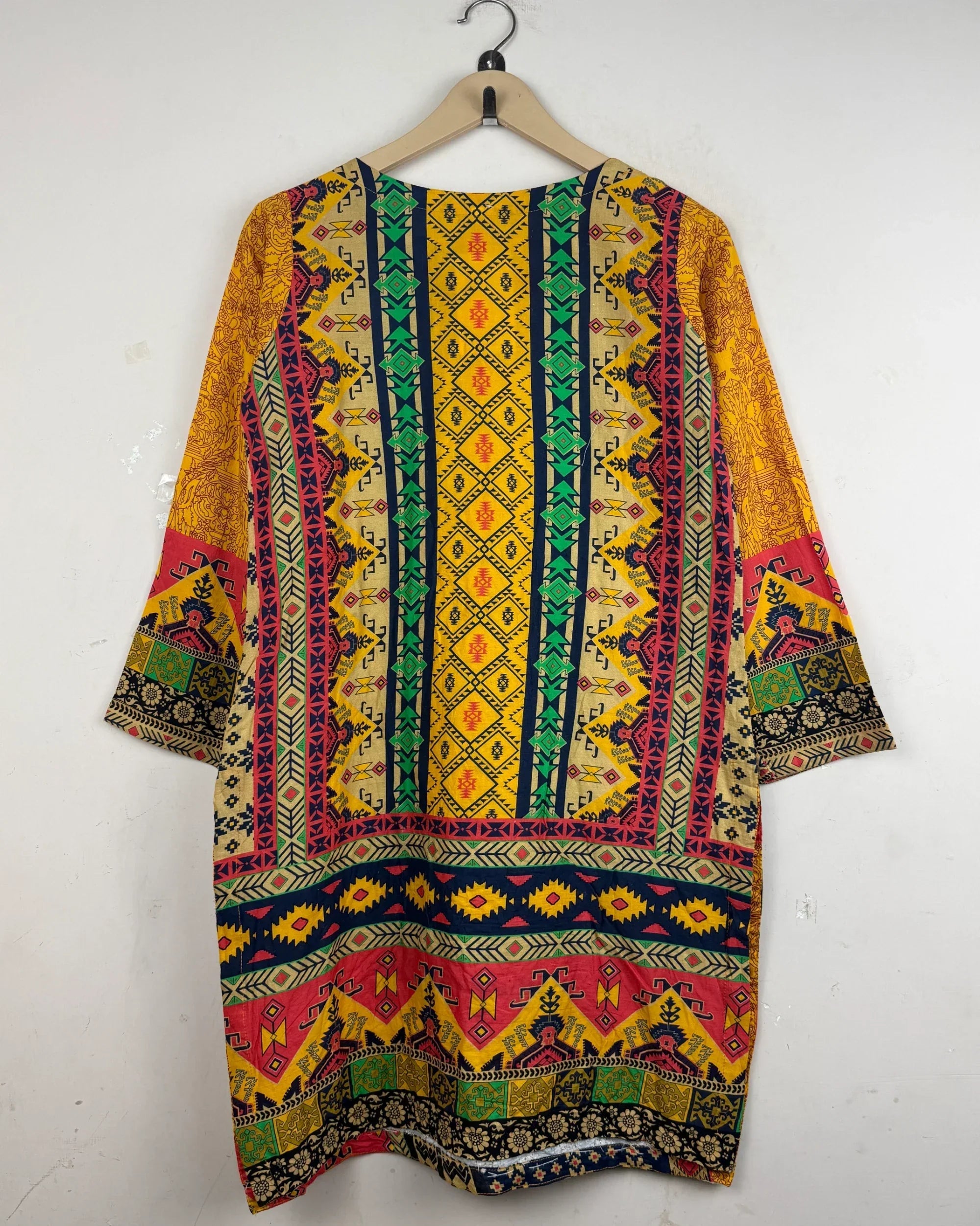 Shop Premium Condition MULTI LAWN Summer Kurti by Cut Label for at OTS - Online Thrift Store Pakistan (SK-4)