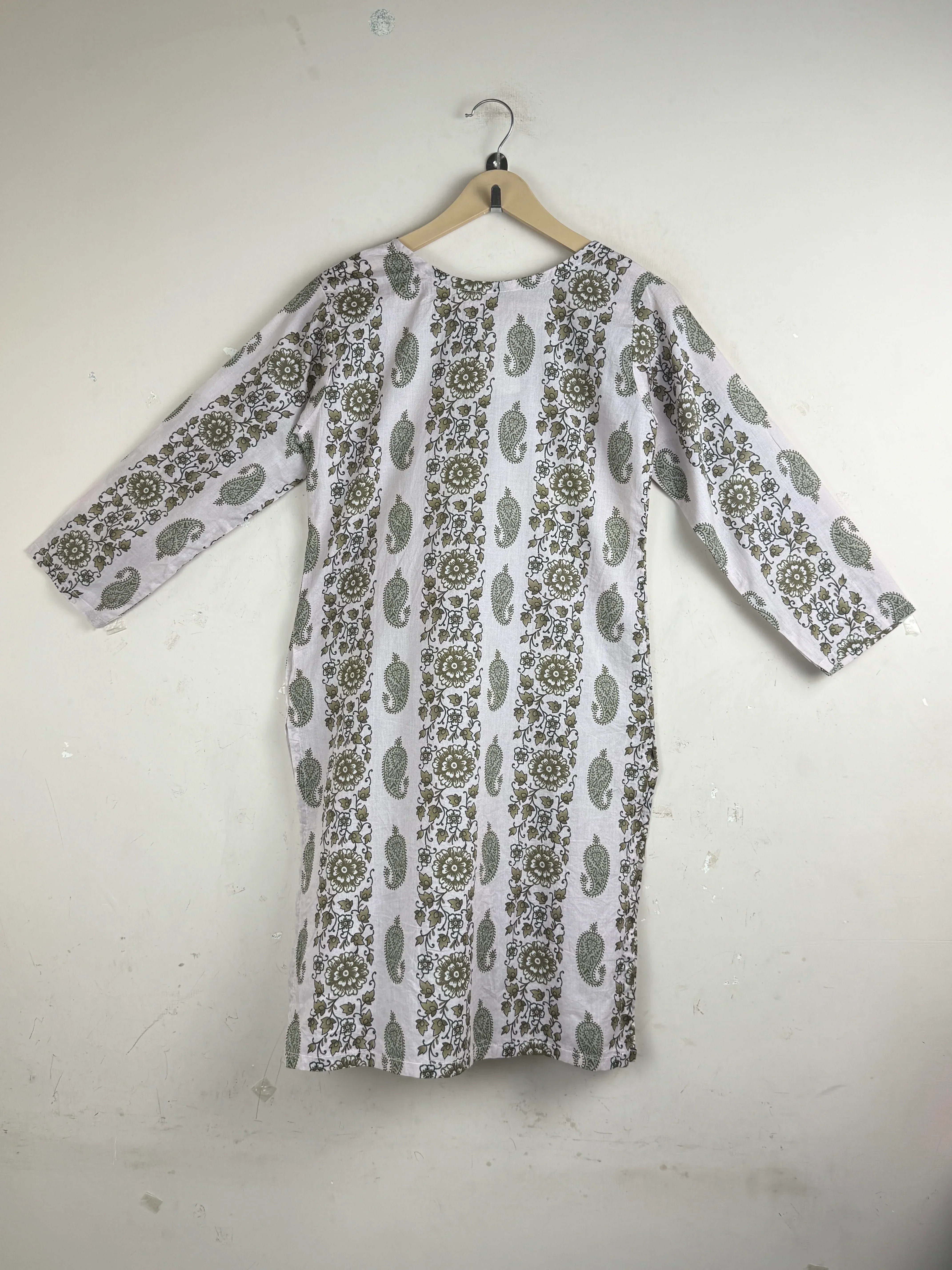 Shop Premium Condition Multi Lawn Summer Kurti by Cut Label for Women at OTS - Online Thrift Store Pakistan (SK-60)