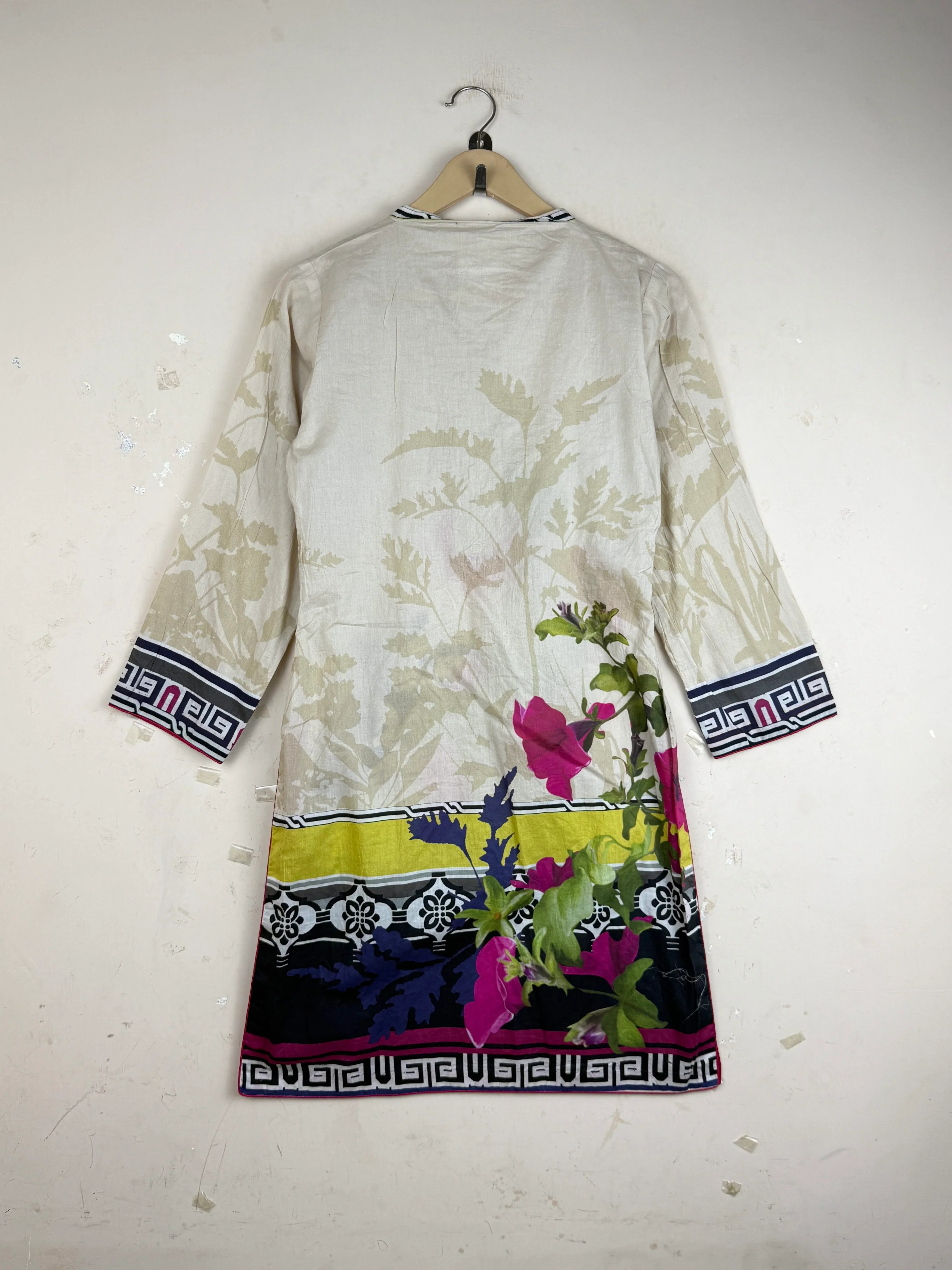 Buy Beige Lawn Summer Kurti by Cut Label - Premium condition for Women | Preloved OTS Pakistan (SK-97)
