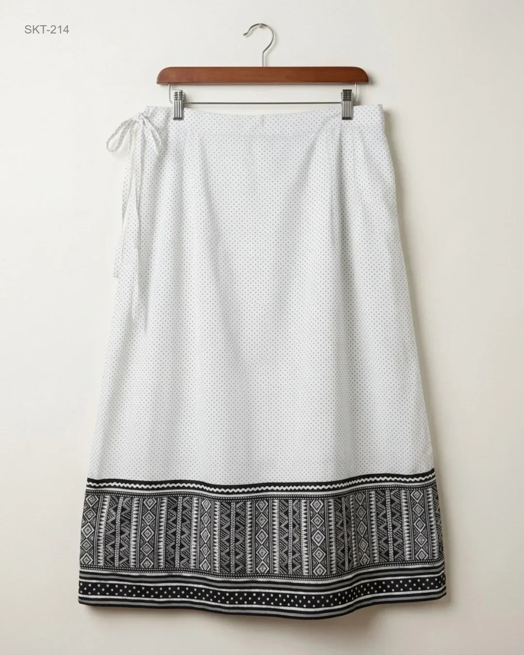 Women's skirts | CUT LABEL | Preloved Branded | White Cotton | Premium | OTS Thrift Store Lahore Pakistan