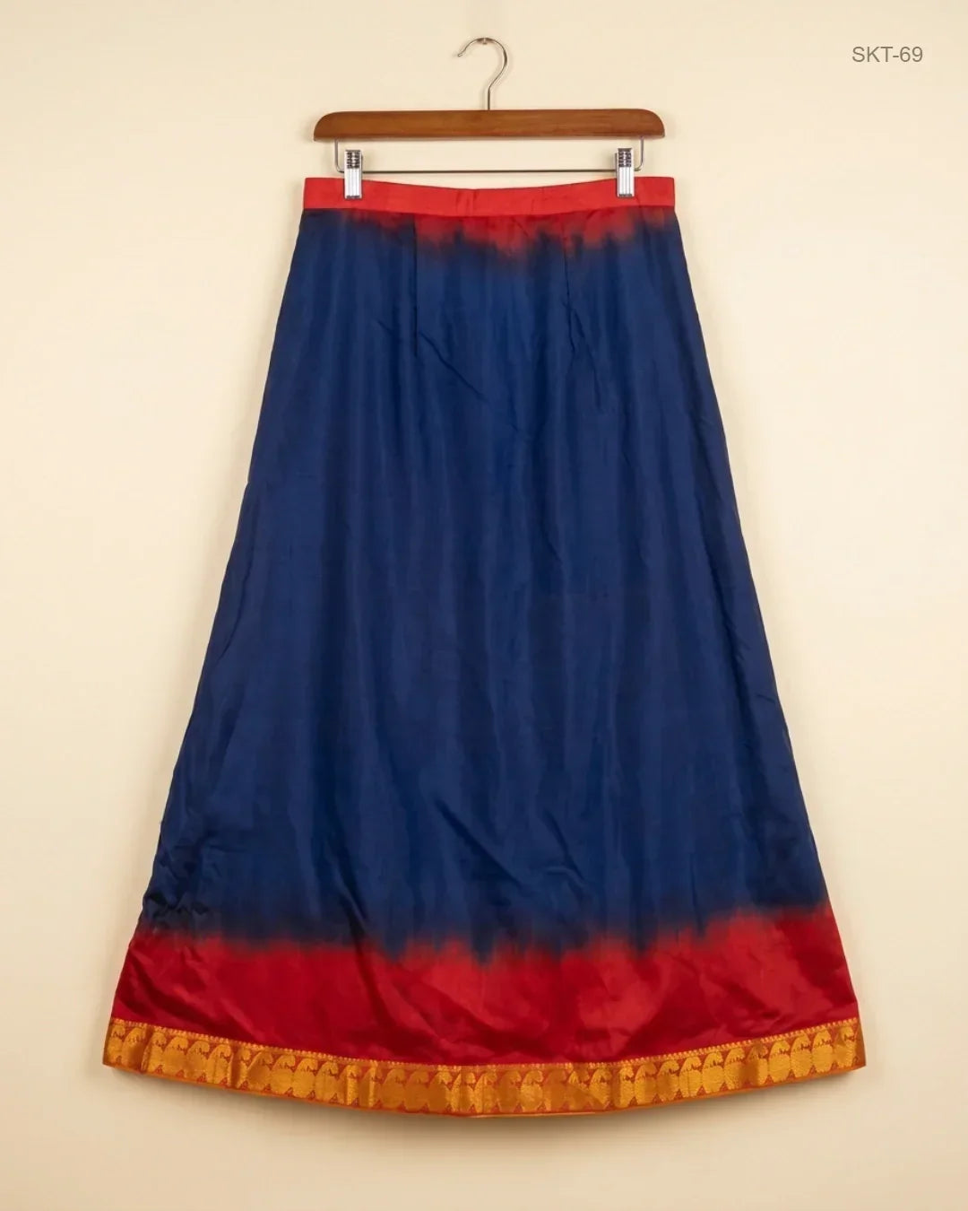 Secondhand Branded Women's skirts by CUT LABEL, Blue Polyester fabric, Premium condition, for Womens - Online Thrift Shop Peshawar Pakistan