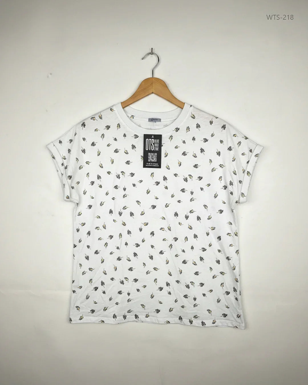 Shop Premium Womens Tshirts by Jigsaw | Preloved Branded Clothes | White Cotton | | OTS Thrift Store Karachi Pakistan