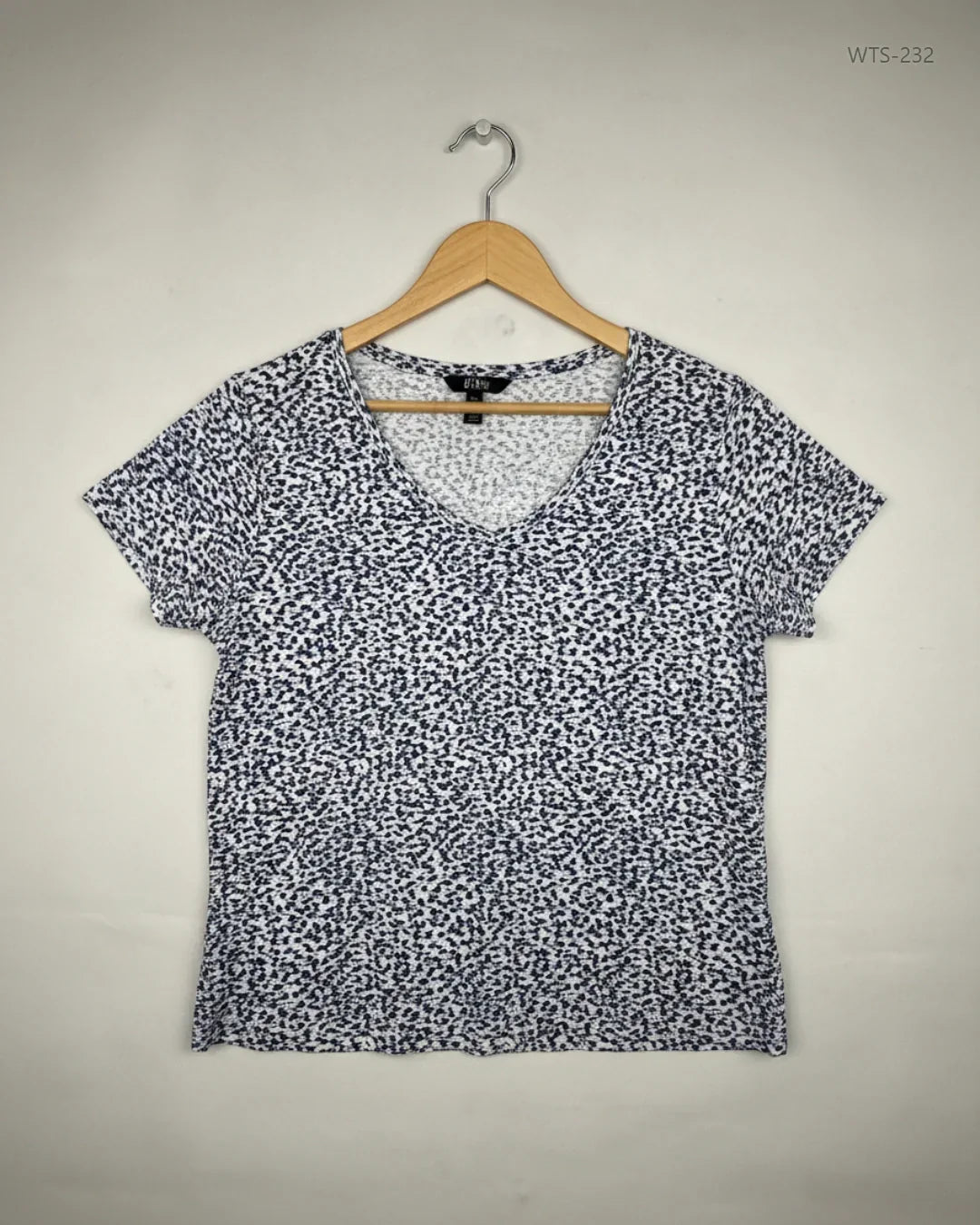 Preloved Premium Womens Tshirts by Peacocks, Blue Cotton for - OTS Thrift Shop Karachi Pakistan